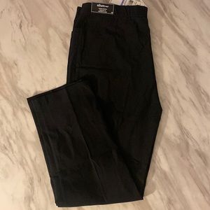 Women’s allure pants by Alfred dunner super stretch modern fit size 18, slims